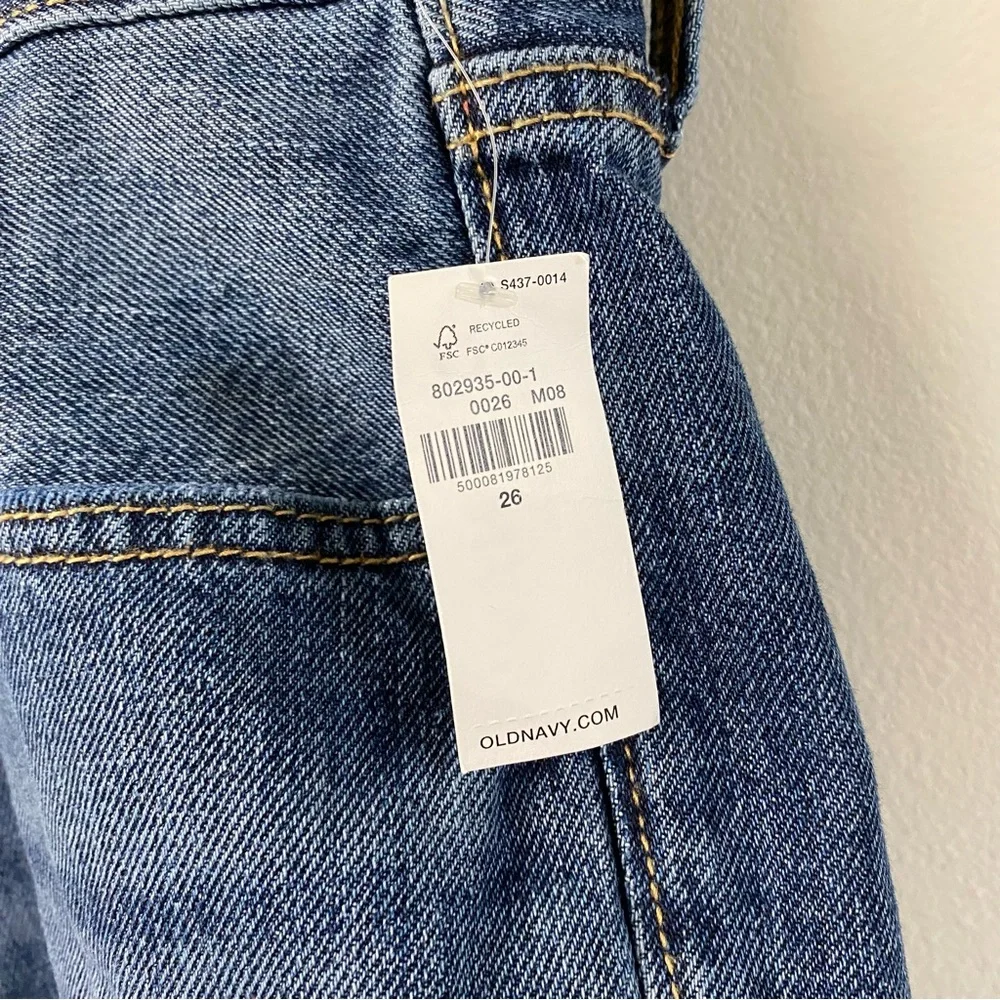 Old Navy NWT High Rise Slouchy Straight 3” Denim Jean Shorts‎ Button Fly Size 26